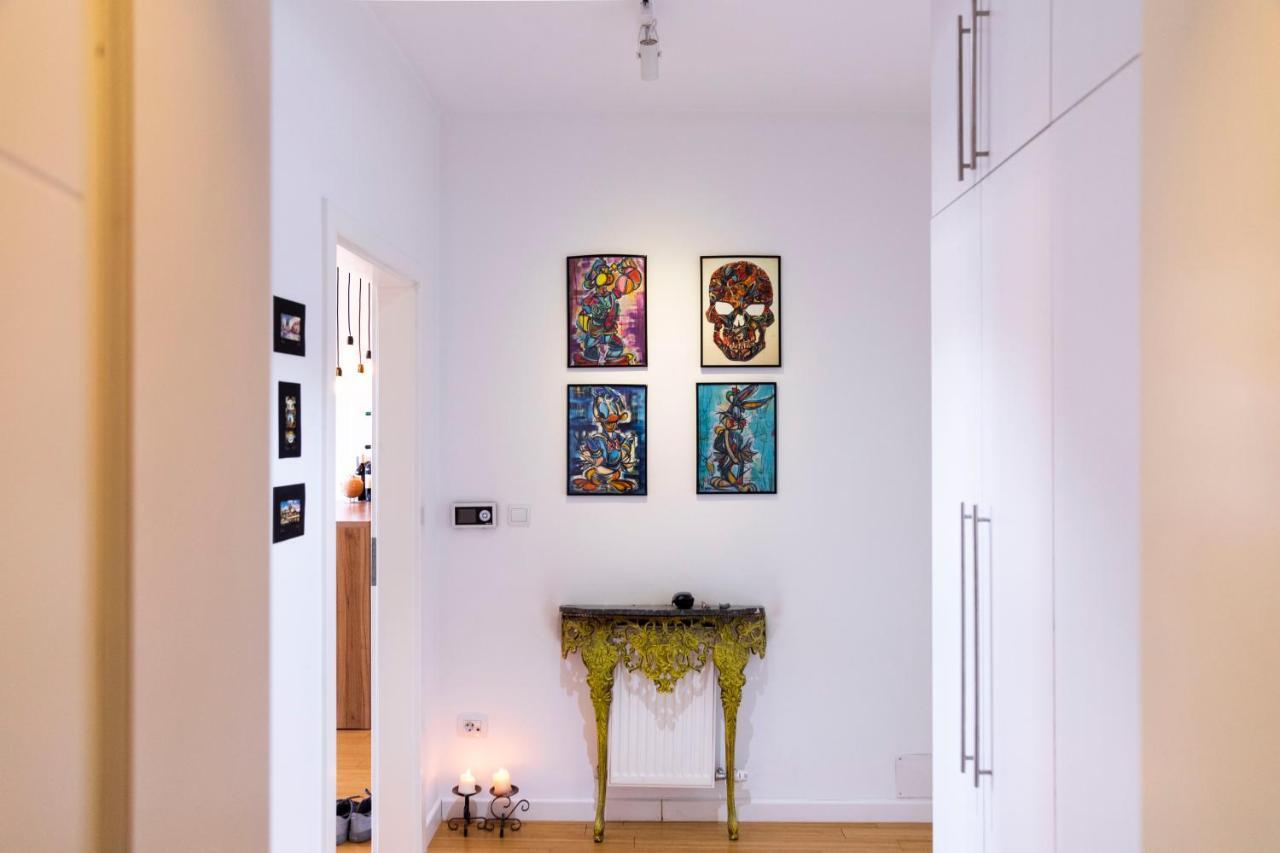 Modern Apartment With A View Feels Like Home พริสตีนา ภายนอก รูปภาพ