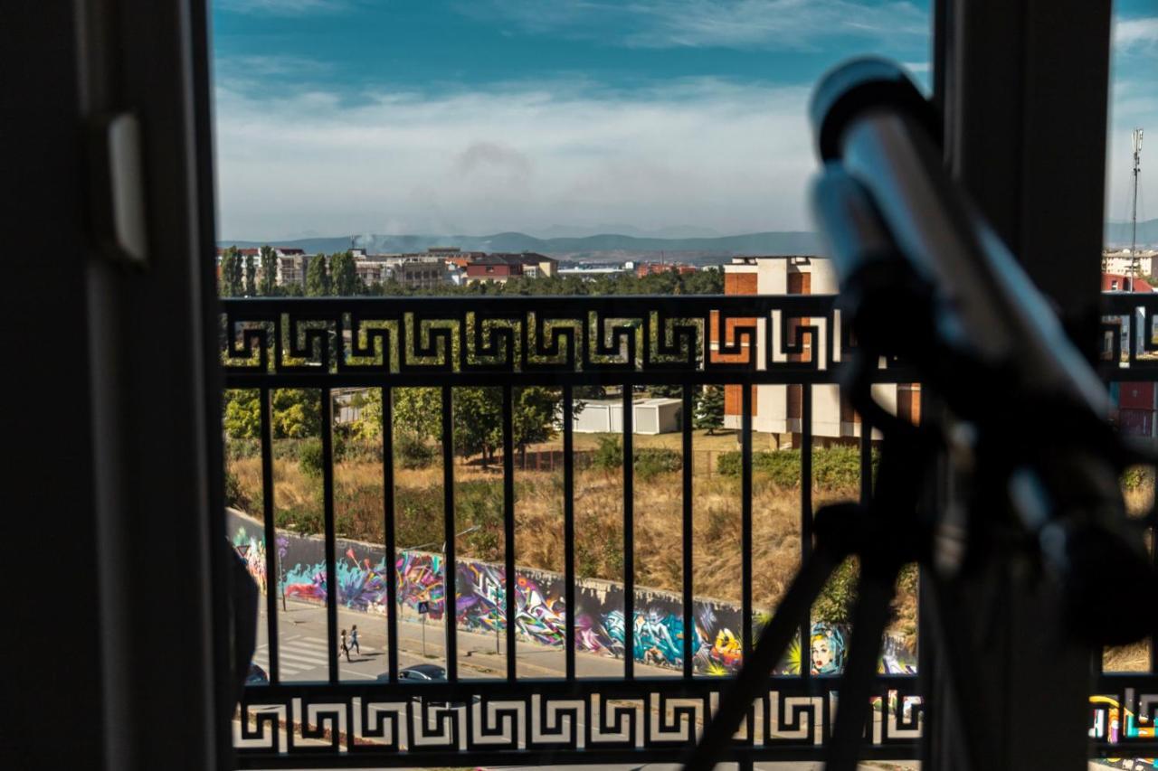 Modern Apartment With A View Feels Like Home พริสตีนา ภายนอก รูปภาพ